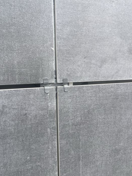 Сухой монтаж (кляммер, кронштейн, профиль для фасада)от производителья