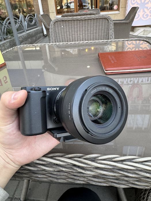 Камера Sony zve 10