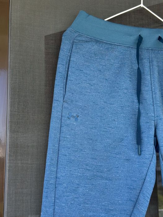 Дамско долнище Under Armour (Loose Fit) - размер S, Отлично състояние