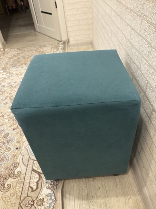 Продам за дешево пуфик новый