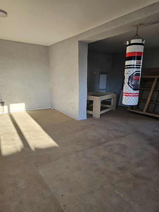 Продаю 2х этажный дом