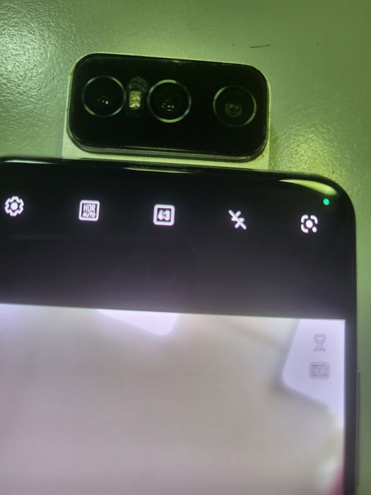 Asus ZenFone 7 PRO Impecabil ca Nou Poze Reale