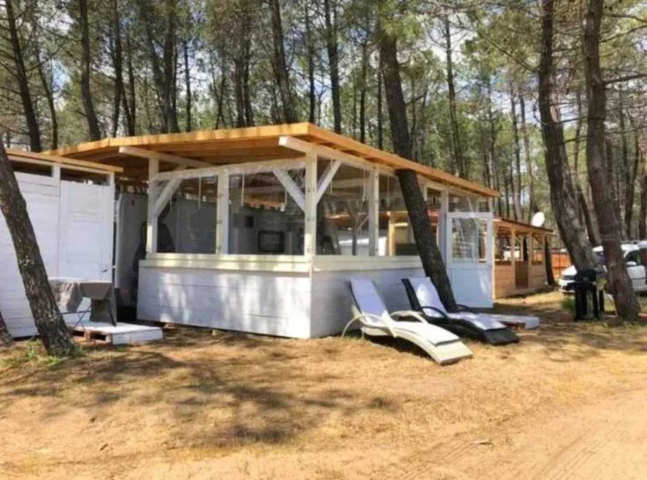 Каравана с навес къмпинг "Градина"