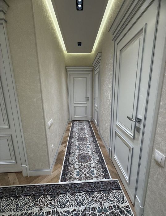 Qorasaroy 3 hona golden house