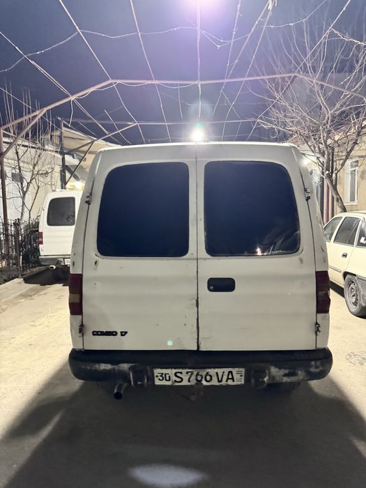 Opel kombo 1.5.