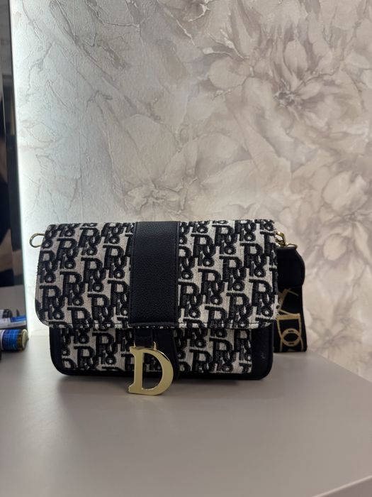 Женские сумки. В хорошем состоянии