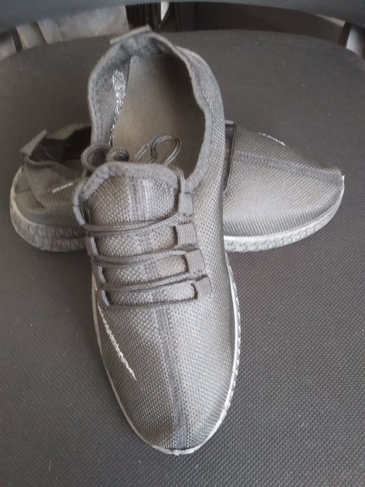 Incaltaminte (adidasi) sport barbati 41