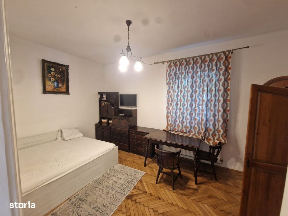 Garsoniera etaj 1