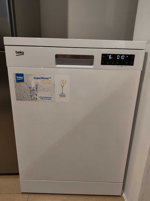 Съдомиялна Beko 60 см | 14 комплекта | 6 програми | Отлична