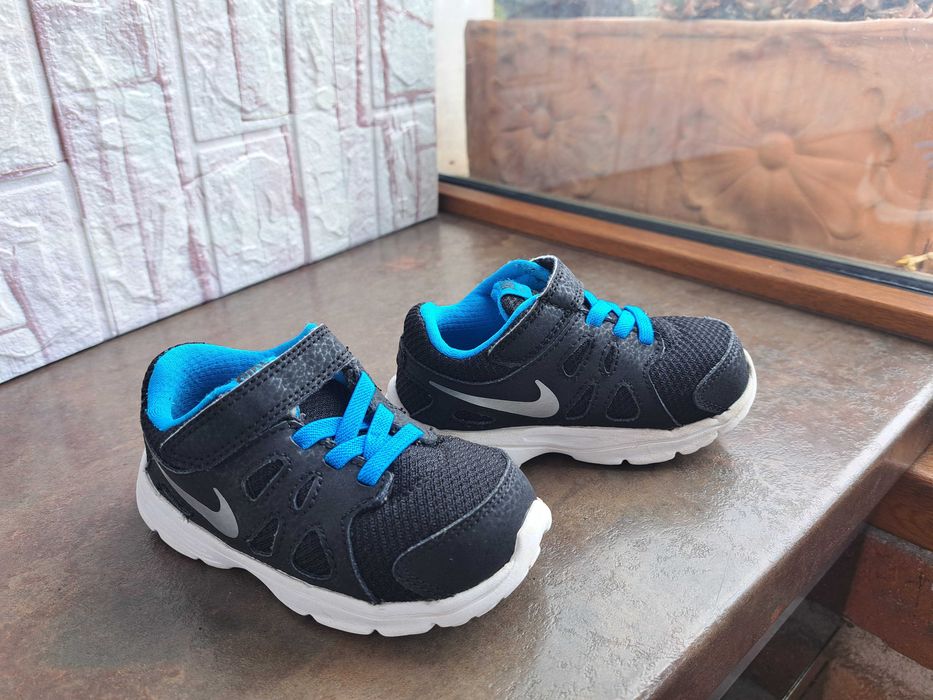 маратонки за момче,кецове,спортни обувки Nike,найк,номер 23,5