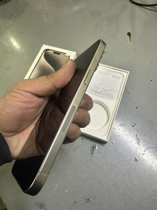 Iphone 15 pro max 256  LLA Sotiladi