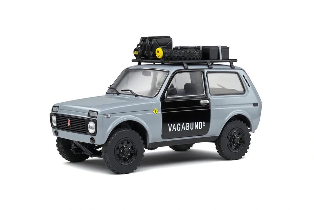 Macheta metalica speciala Lada Niva scara 1/18 noua sigilata