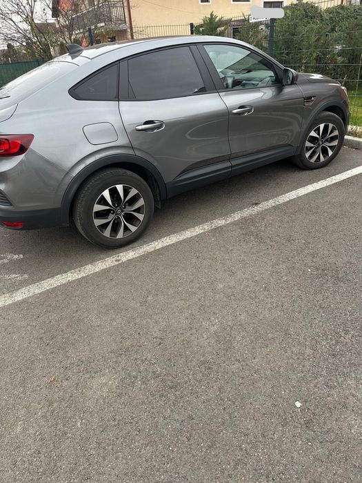 Vând Renault Arkana