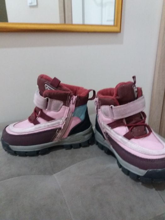 Продам детские зимние сапожки