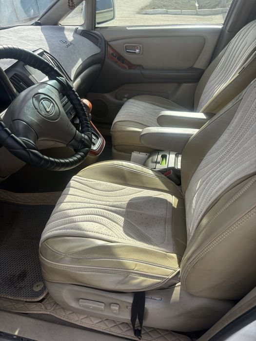 Продам Lexus RX300