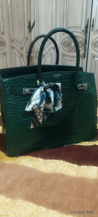 Сумка Hermes отличного качества.