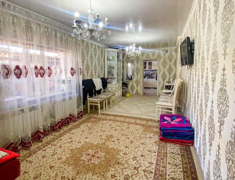 Дом, район Центр, Танат Империя