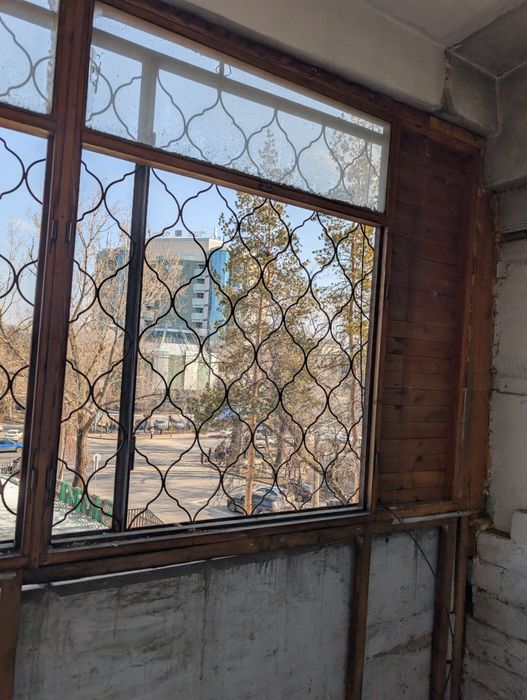 Отдам даром ,окна на балкон