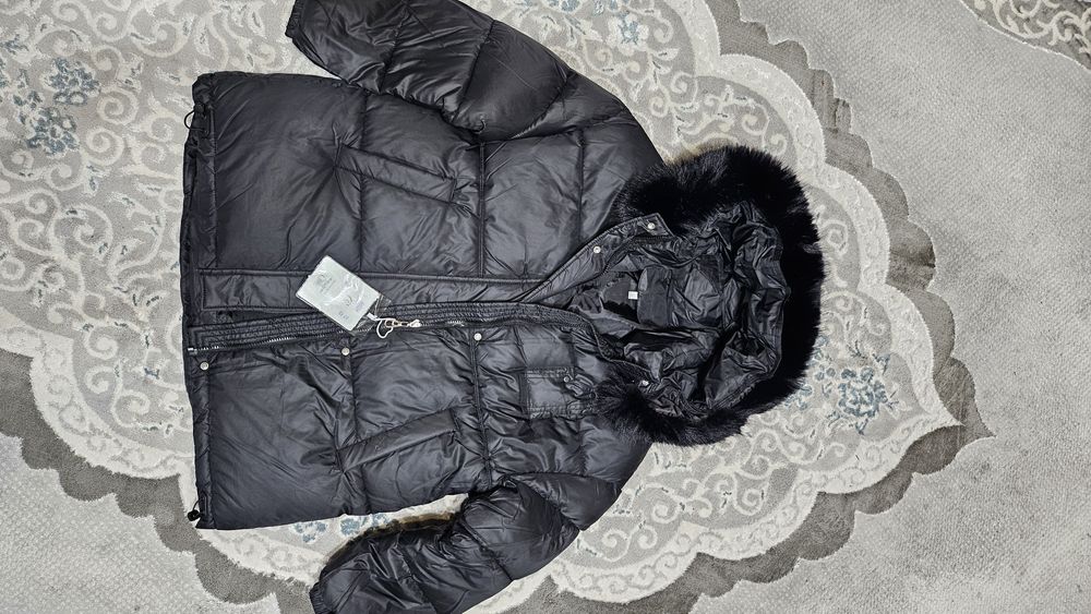 Продам куртку,  черная ,оверсайз,