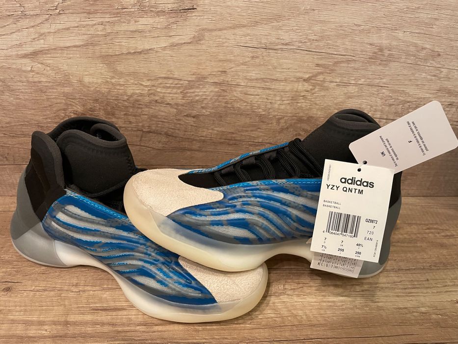 Adidas Yeezy Quantum UK 7 EU 40 2/3