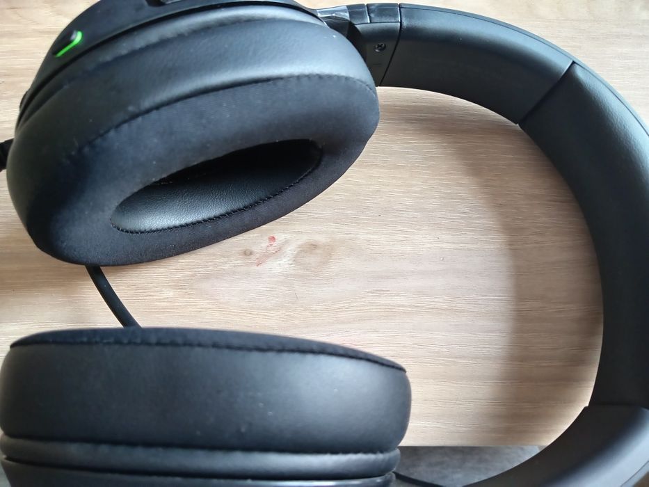 Чисто нови слушалки