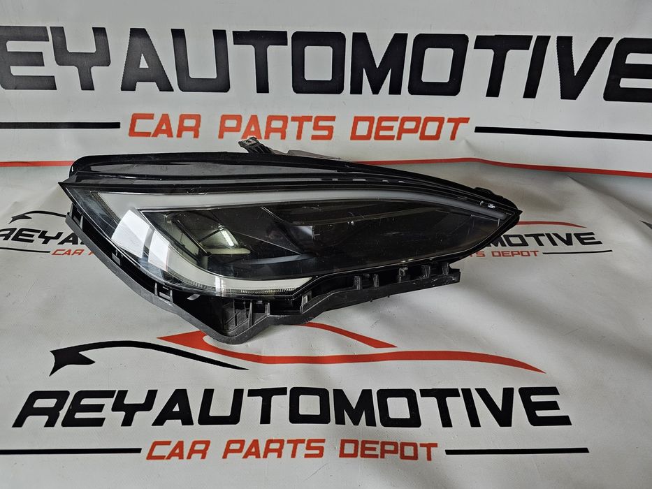 Far dreapta led Tesla Model S dupa 2022 cod 1563714-00-C