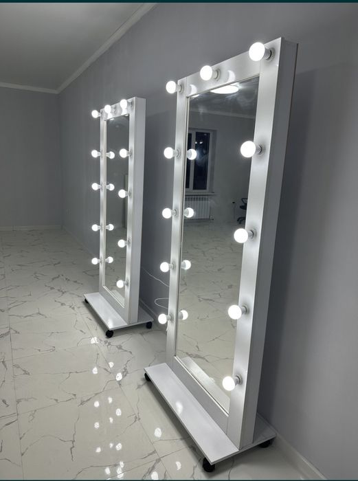 Зеркало с подсветкой