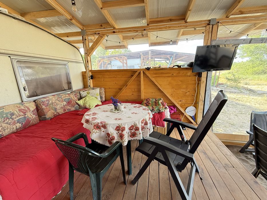 Каравана (първа линия) - къмпинг Китен