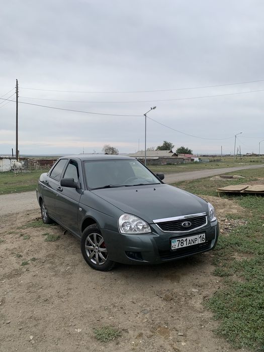 Продам приору 1