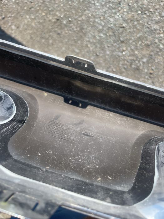 Лайсна хром GLC