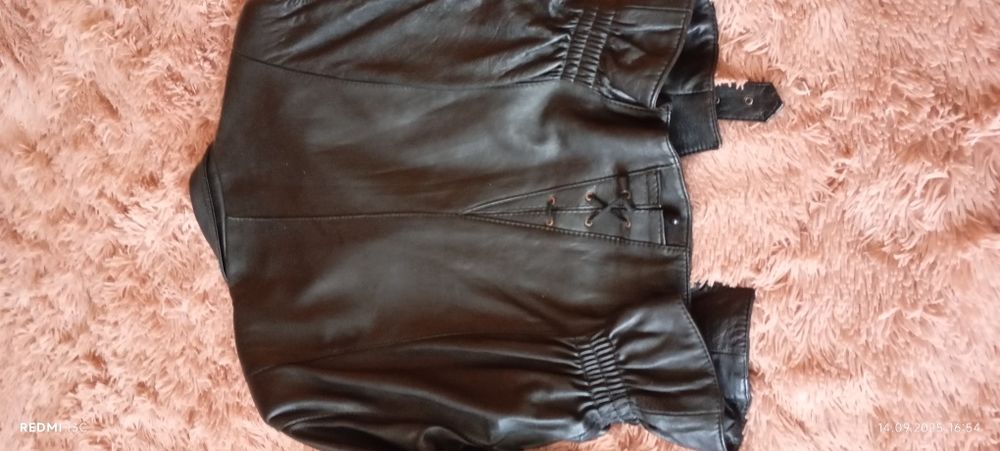 Geaca  neagra din piele