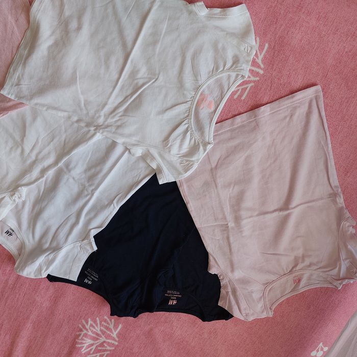 Set tricouri fetita h&m marimea 98-104 noi