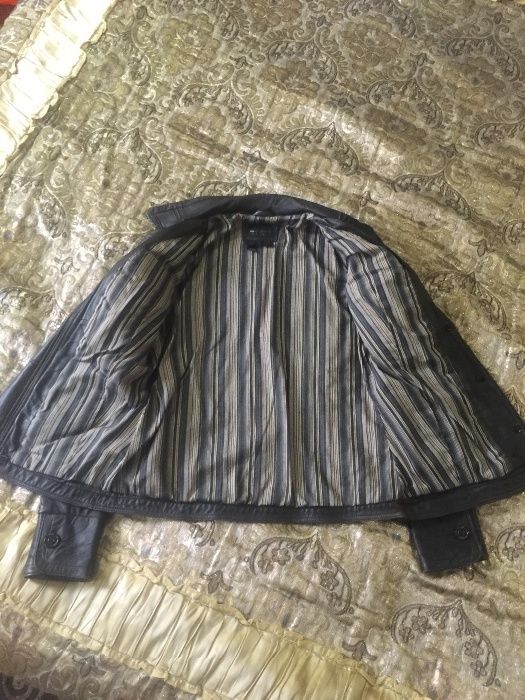 куртки и пиджаки. Изделия из кожи