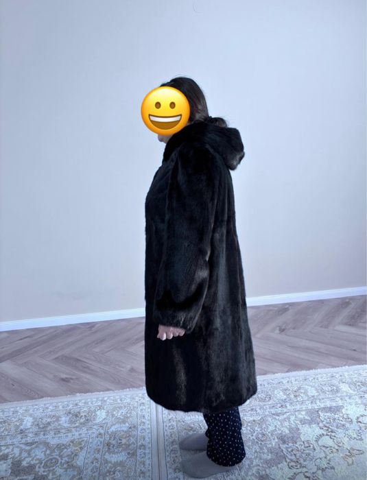 Продаю норковую шубу