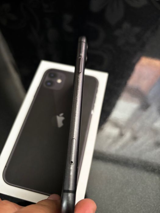 iPhone 11.