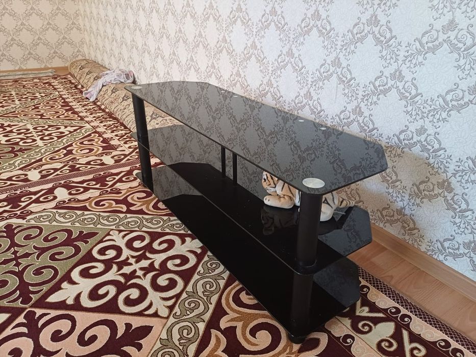 Подставка для телевизора