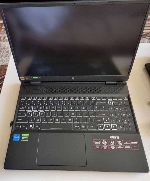 Acer Nitro 16 AN16-51, Intel i5-13500H, RTX 4050, 16GB RAM, 1TB SSD