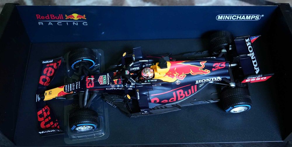 Red Bull Honda RB16B 2021 Max Verstappen 1/18