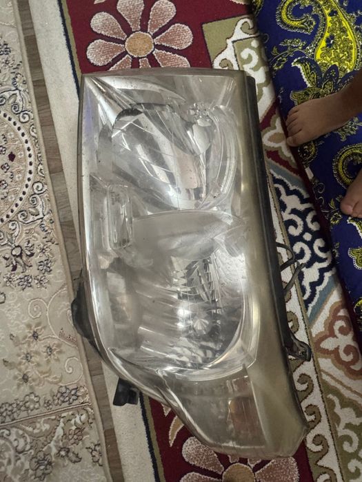 Фар Land cruiser 200