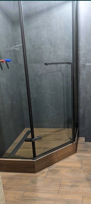 Кафельщик, укладка плитки