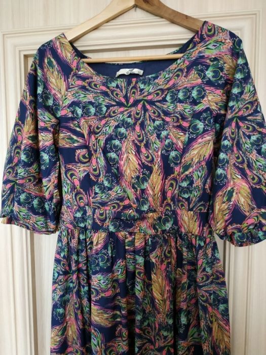 Продам женское платье