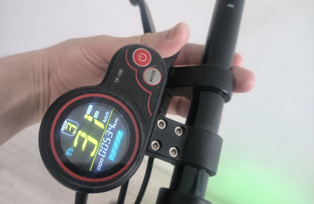 Электросамокат куго м4