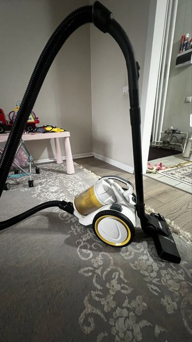 Продам пылесос karcher