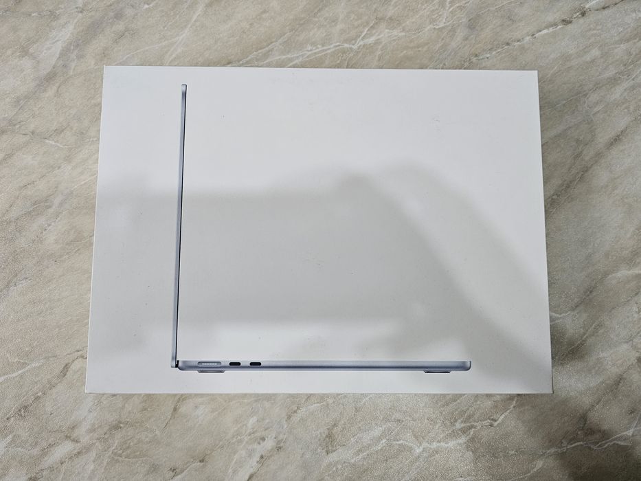 Apple MacBook Pro/Air M3/M4/M5
