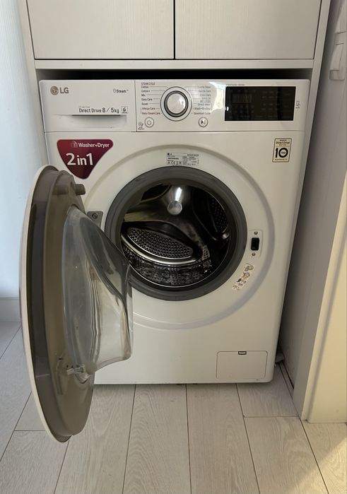 Masina de spalat cu uscator LG