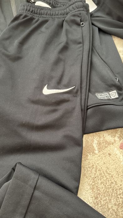Запазен екип Nike