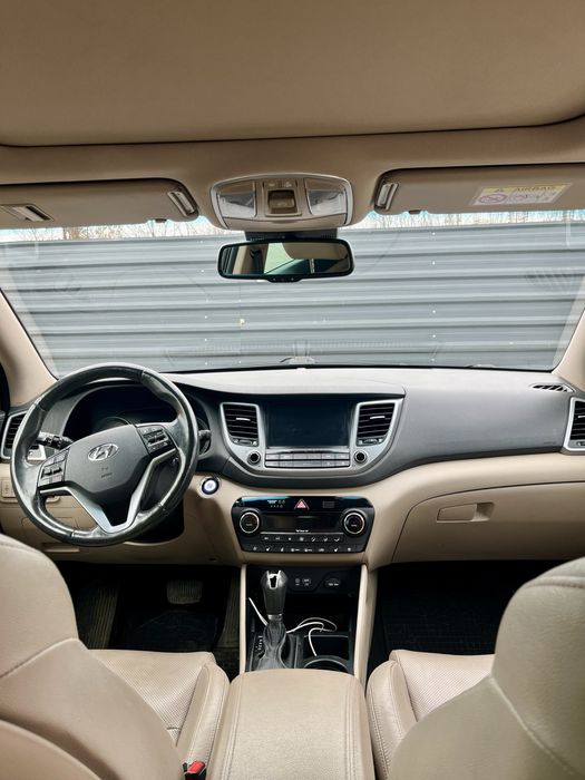Hyundai Tucson Luxury 4x4 Automat – Full Option