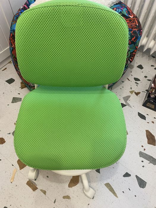 Birou FLISAT si scaun VIMUND de la IKEA