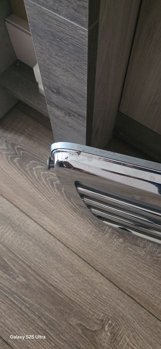 Решетка за Мерцедес W204