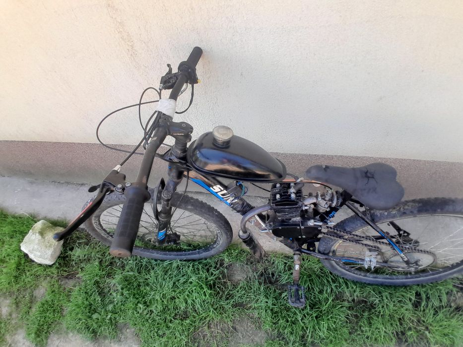 Bicicleta cu motor